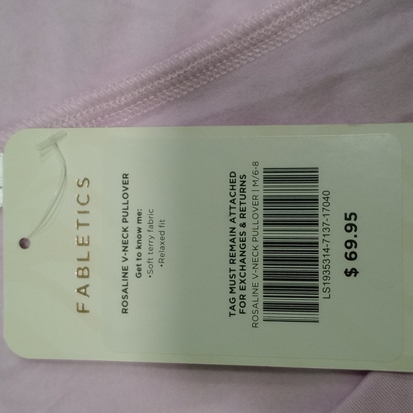 NWT!! Fabletics Rosaline pullover - Picture 3 of 3
